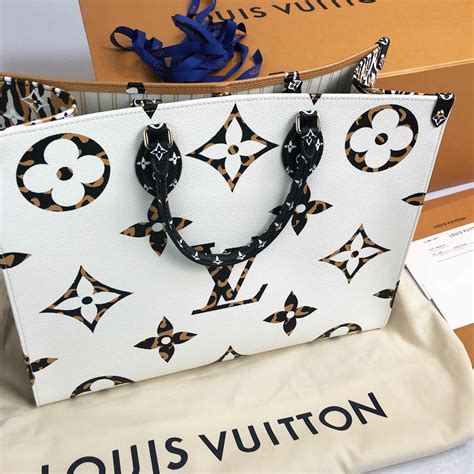 louis vuitton on the go mm 2020|louis vuitton large satchel.